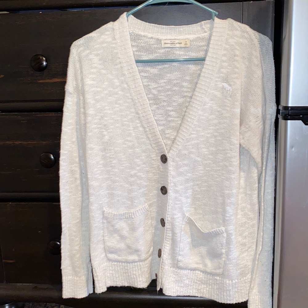 Extremely Cute sweater!!